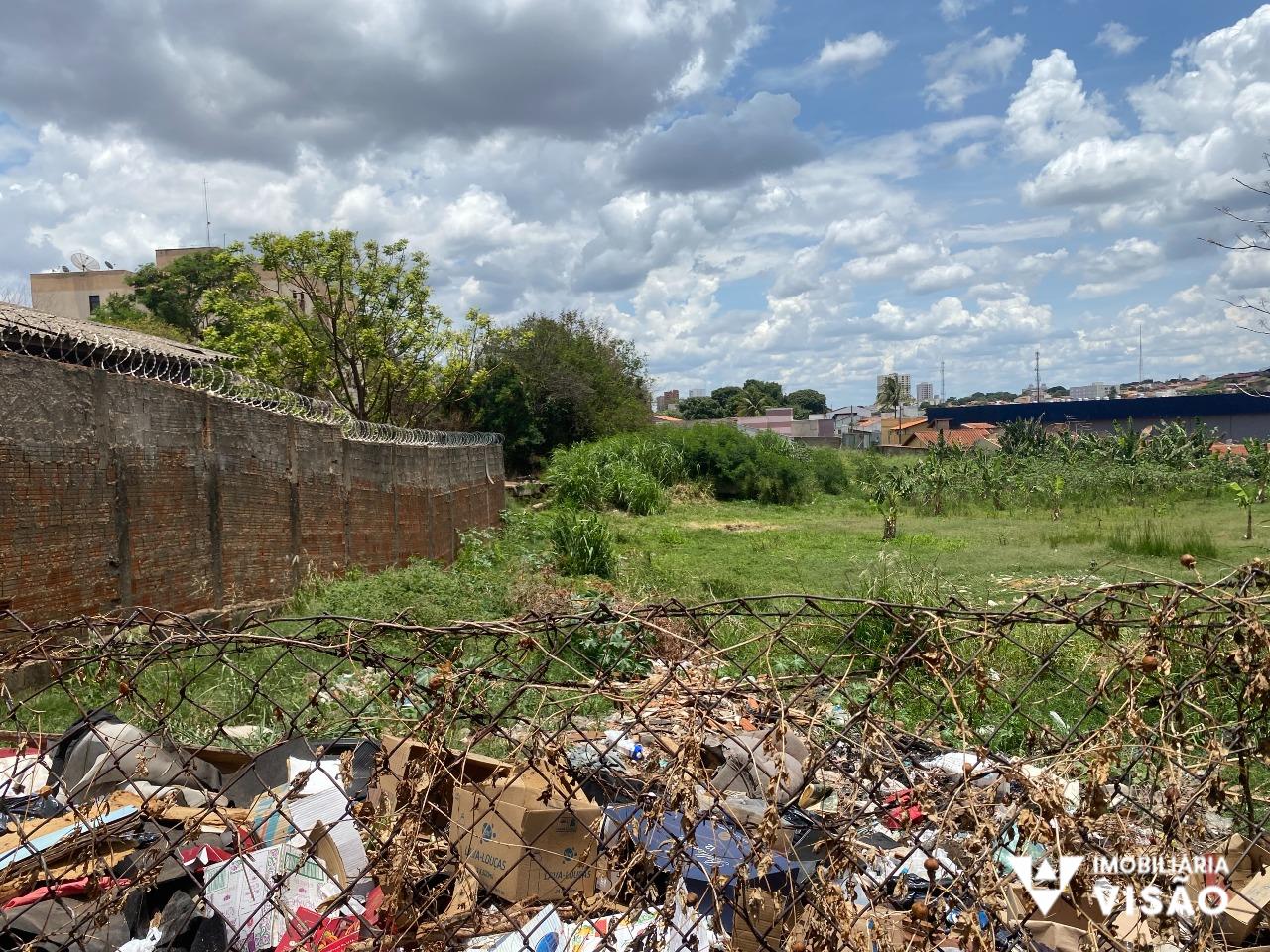 Terreno à venda no Pacaembu: 