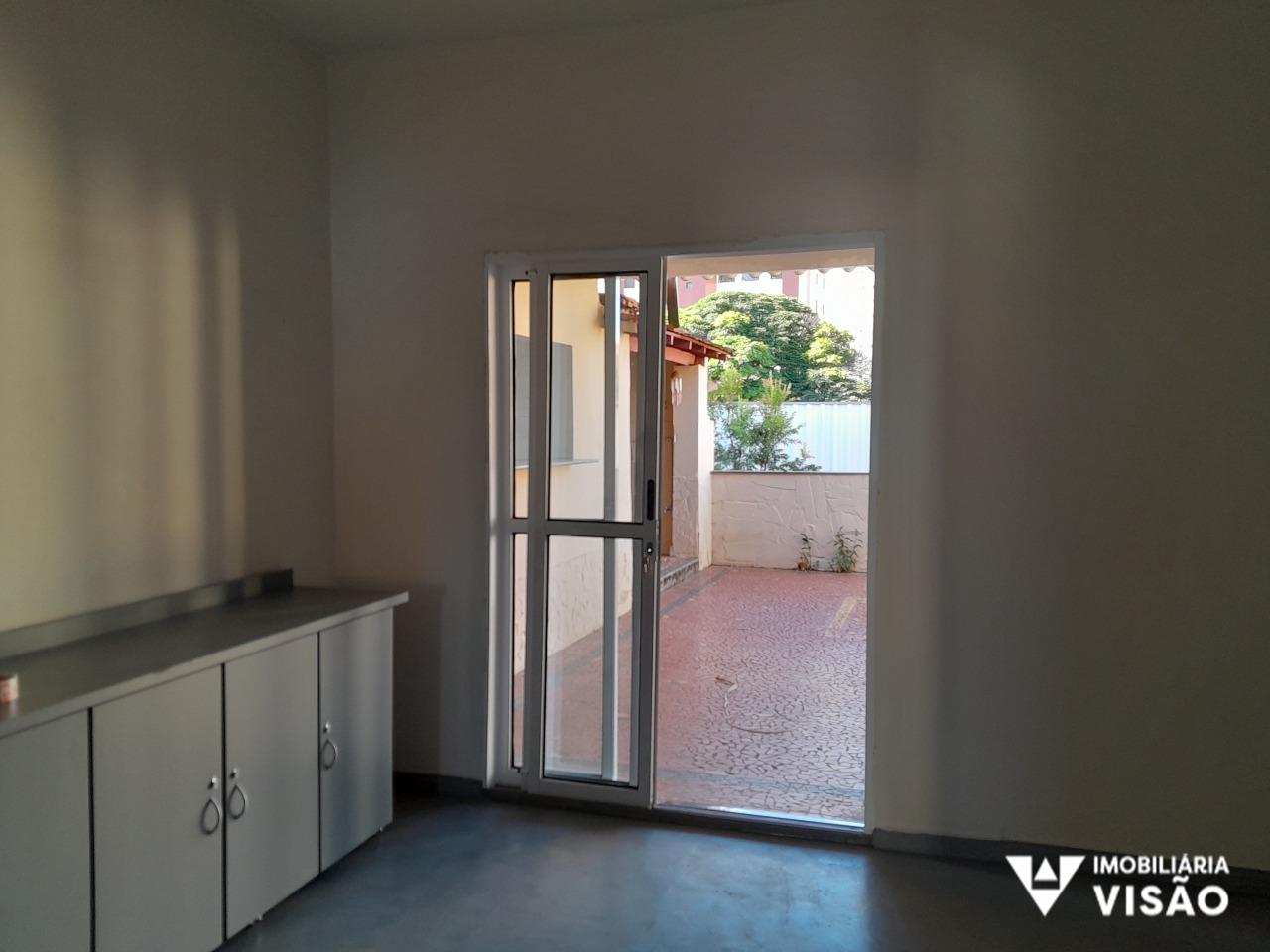 Ponto Comercial para aluguel no Jardim Alexandre Campos: 