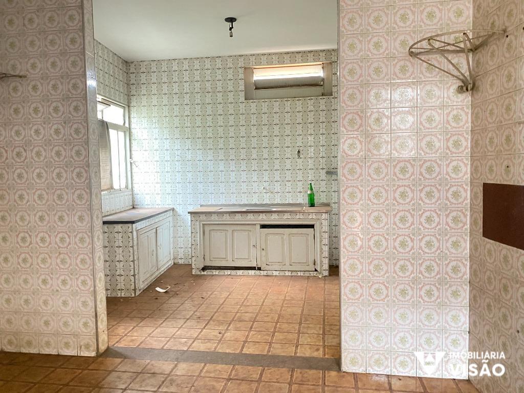 Casa à venda no Centro: 