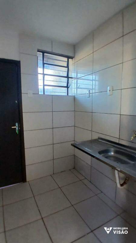 Casa para aluguel no Conjunto Frei Eugênio: 