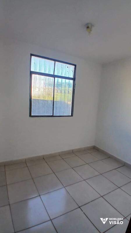 Casa para aluguel no Conjunto Frei Eugênio: 