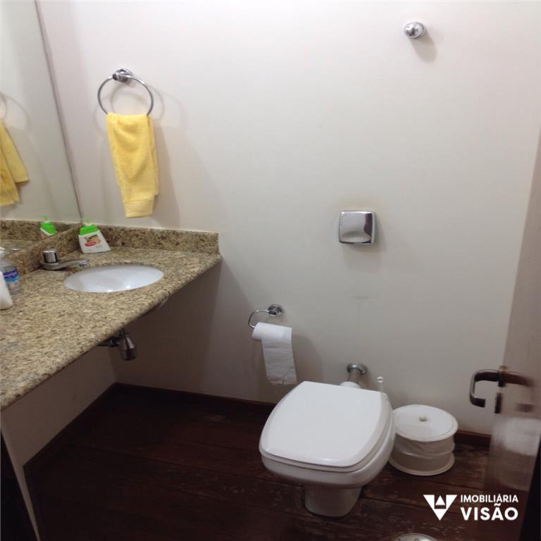 Apartamento Triplex à venda no Mercês: 