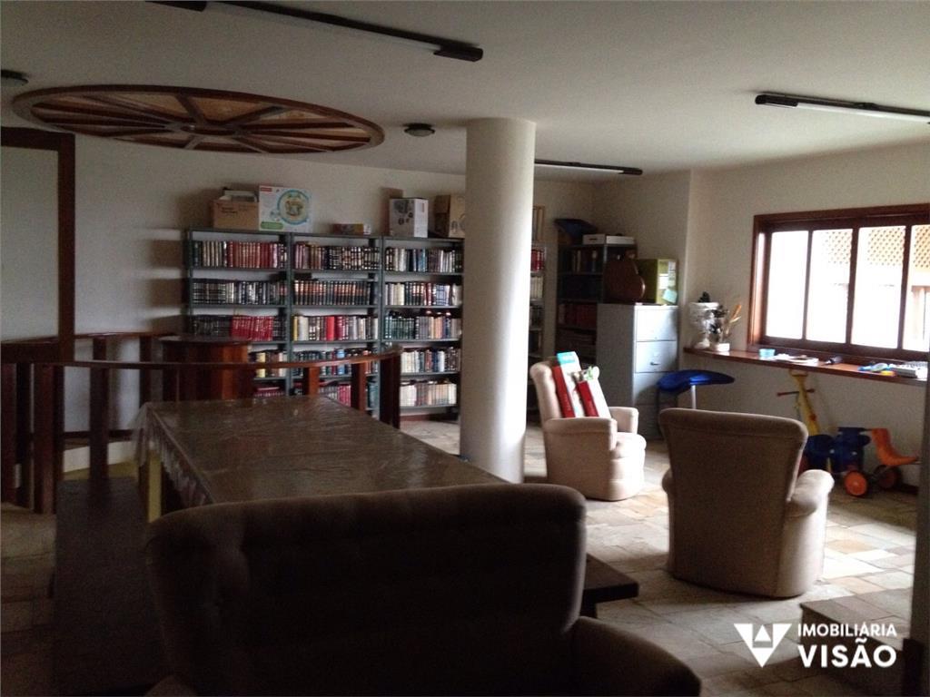 Apartamento Triplex à venda no Mercês: 