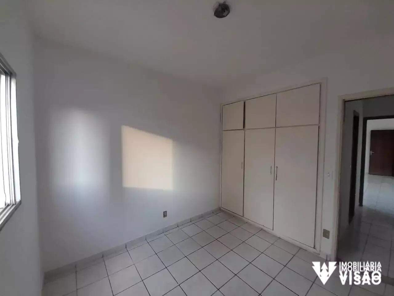 Apartamento à venda no Mercês: 