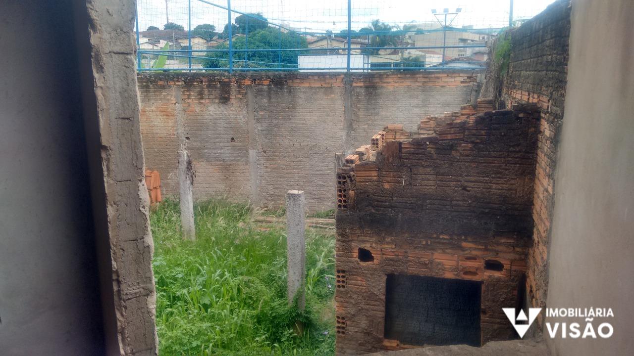 Casa à venda no Fabrício: 