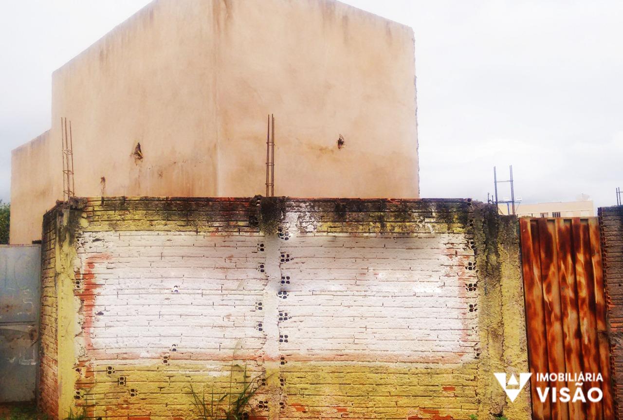 Casa à venda no Fabrício: 
