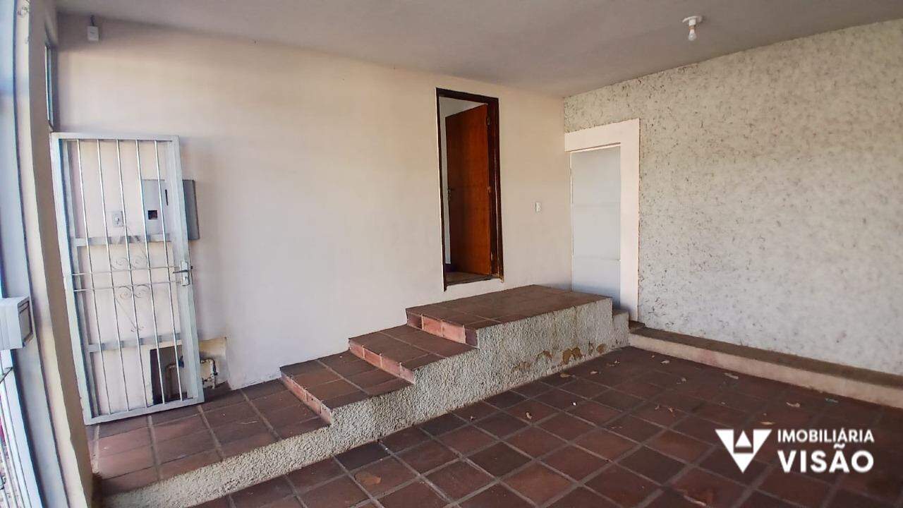 Casa para aluguel no Mercês: 
