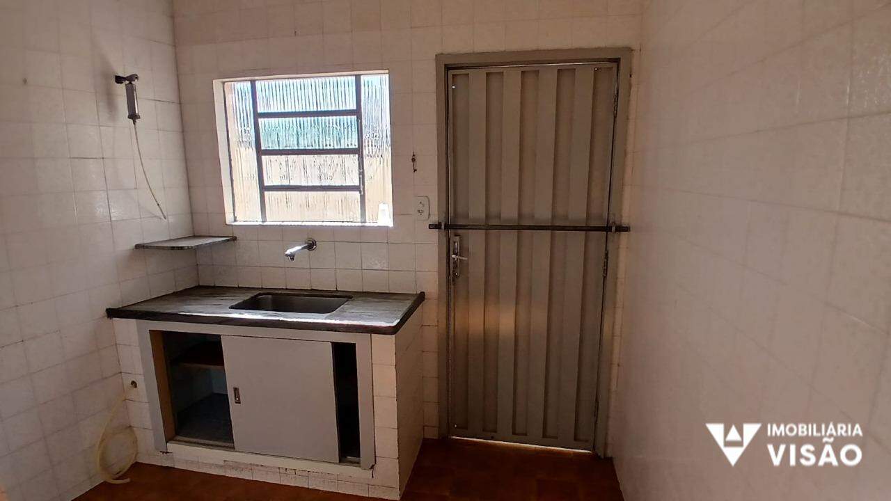 Casa para aluguel no Mercês: 