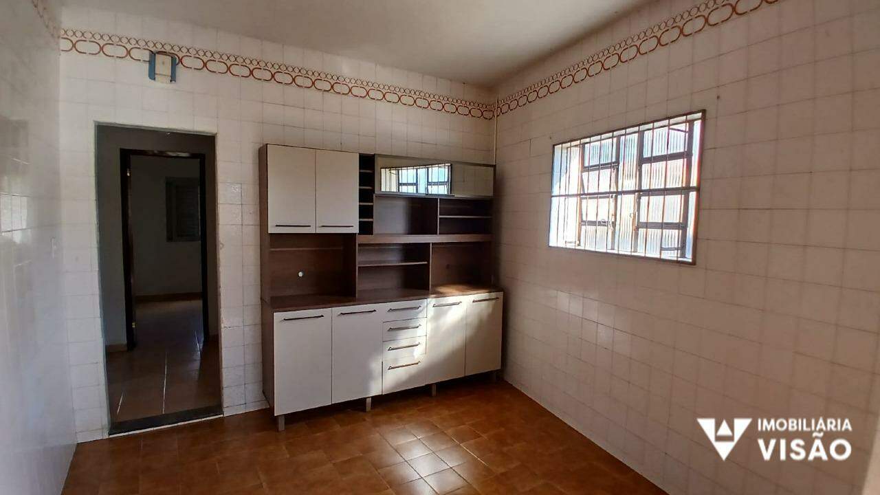 Casa para aluguel no Mercês: 