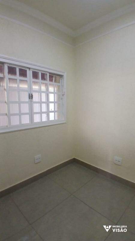 Casa para aluguel no Parque das Américas: 