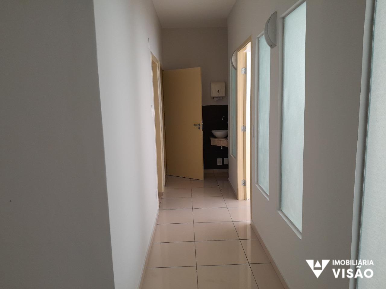 Sala à venda no Centro: 