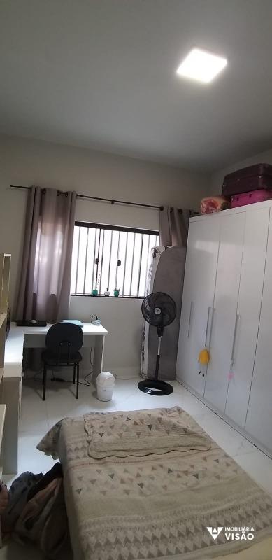 Casa à venda no PARQUE DAS LARANJEIRAS: 