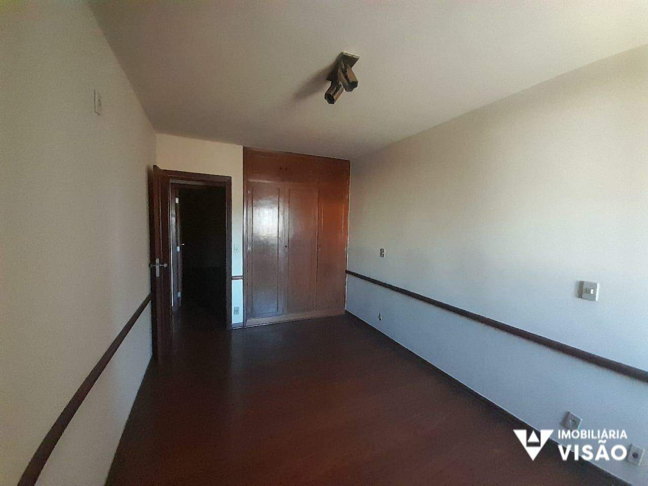 Apartamento para aluguel no Centro: 