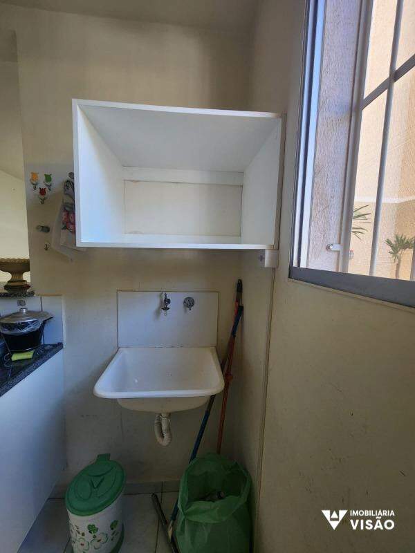 Apartamento à venda no MANOEL MENDES: 