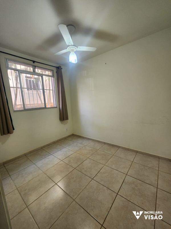 Apartamento à venda no MANOEL MENDES: 