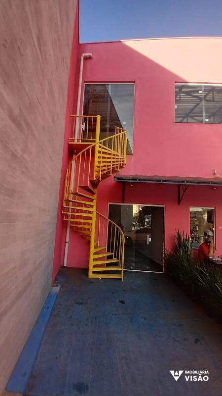 Loja para aluguel no Oneida Mendes: 