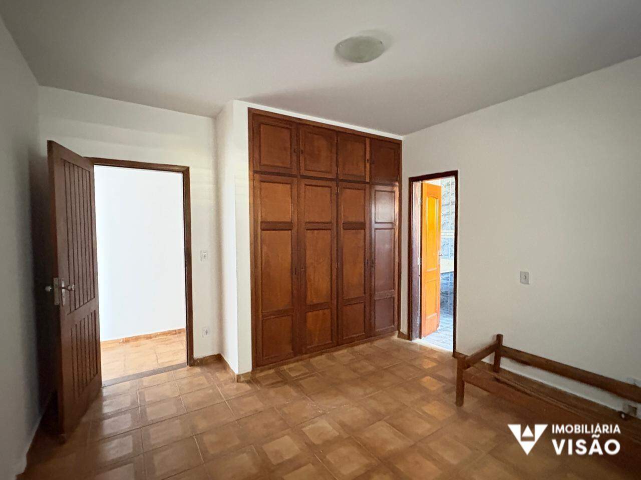 Casa à venda no Mercês: 