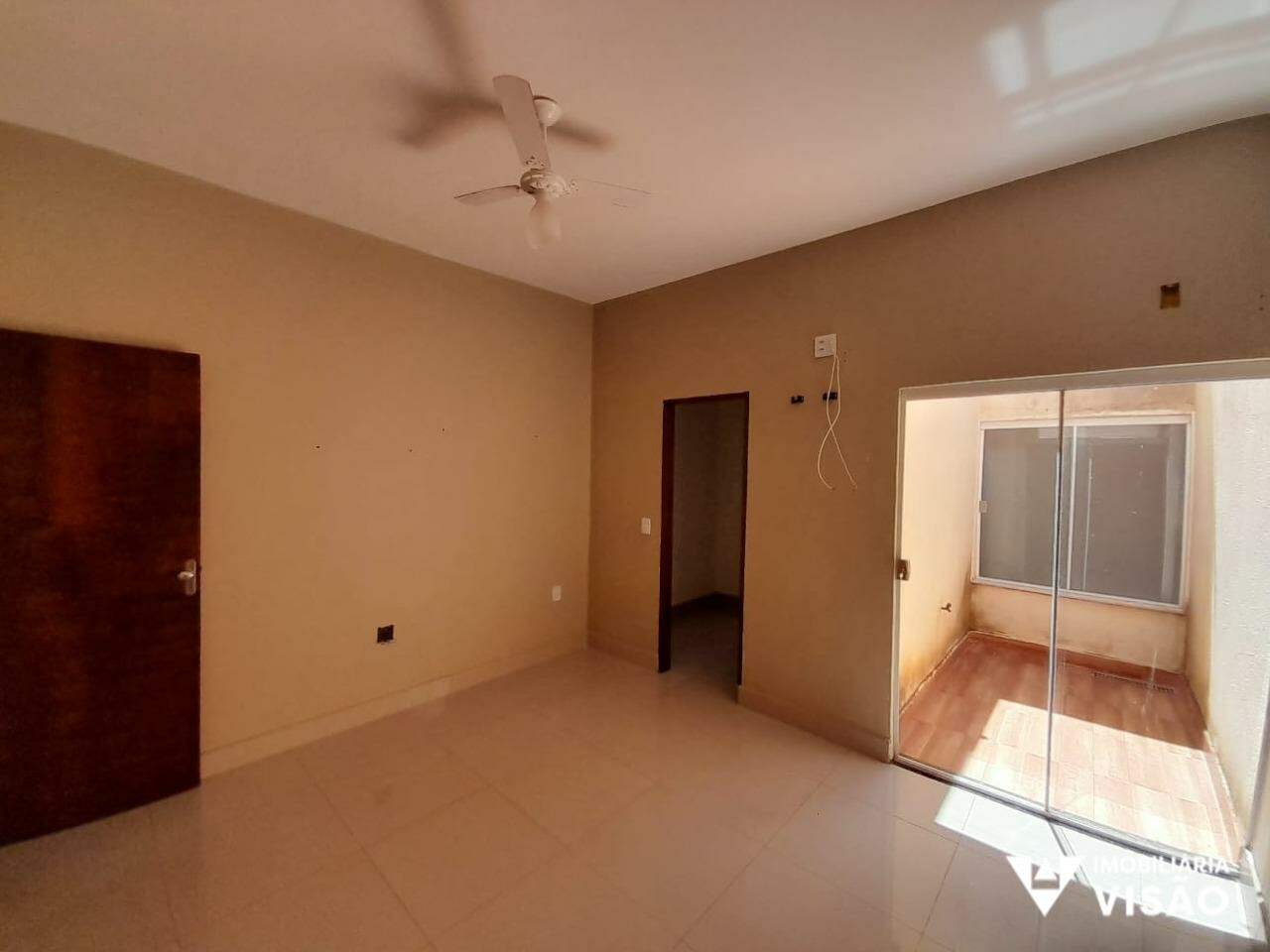 Casa à venda no PARQUE DAS LARANJEIRAS: 