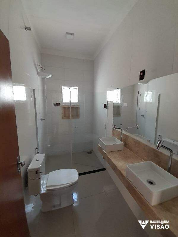 Casa à venda no PARQUE DAS LARANJEIRAS: 
