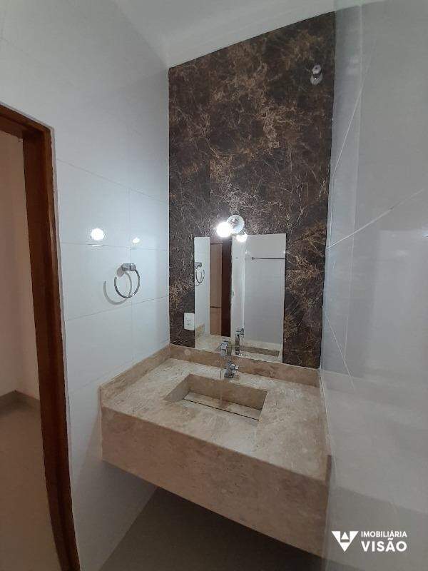 Casa à venda no PARQUE DAS LARANJEIRAS: 