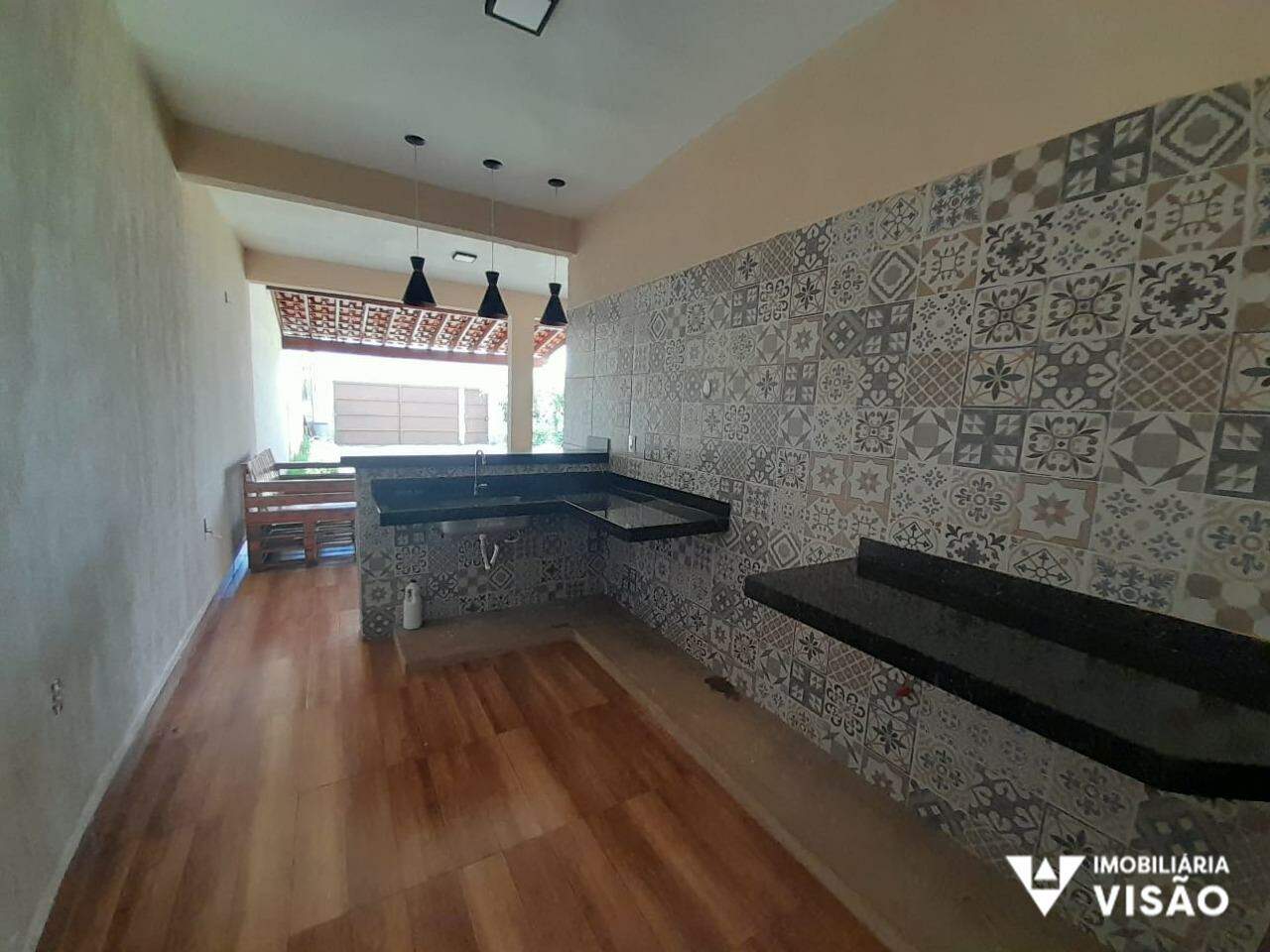 Casa à venda no PARQUE DAS LARANJEIRAS: 
