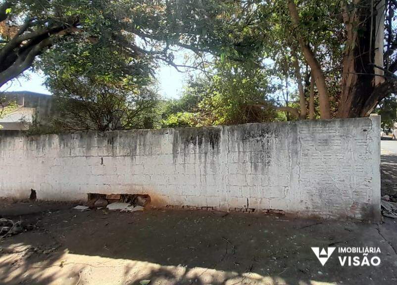 Terreno à venda no Parque das Américas: 
