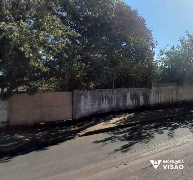 Terreno à venda no Parque das Américas: 