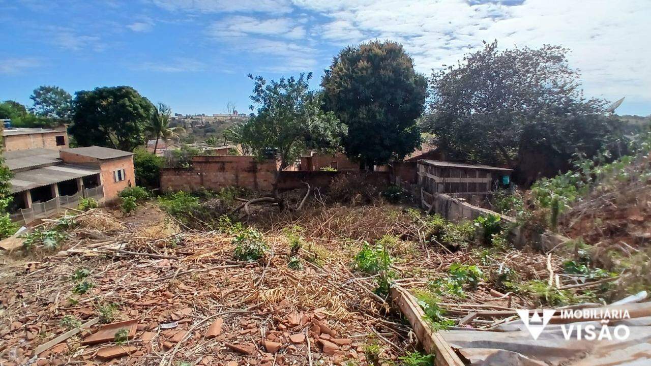 Terreno à venda no Jardim Uberaba: 