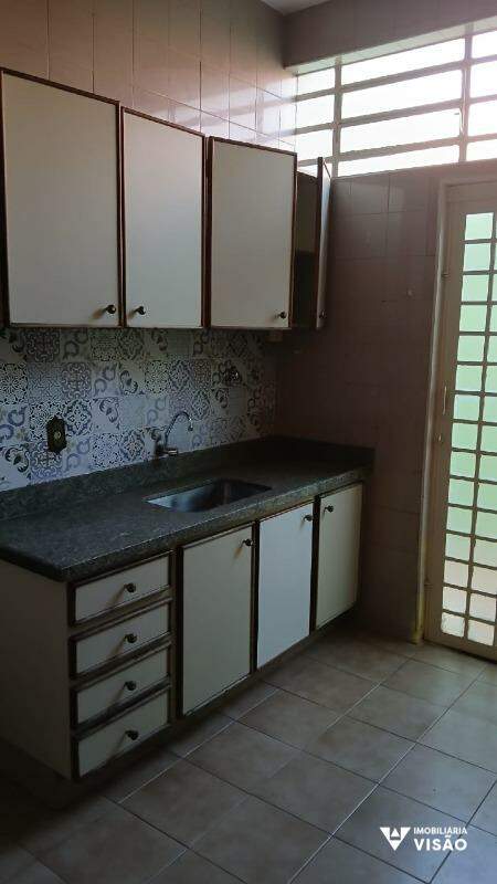 Casa à venda no Fabrício: 