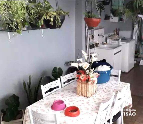 Casa à venda no Fabrício: 