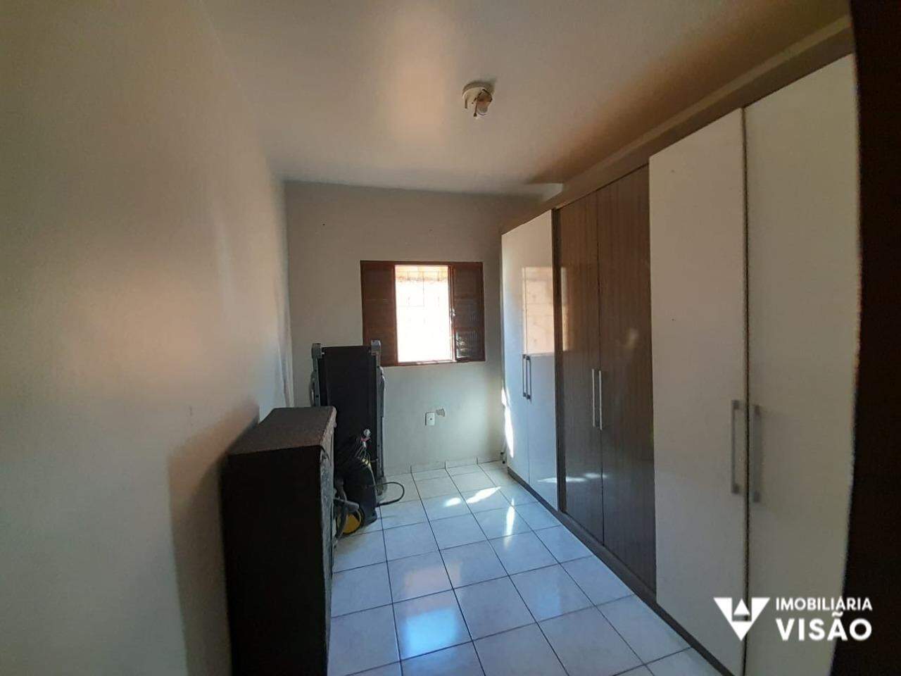 Casa à venda no Conjunto Chica Ferreira: 