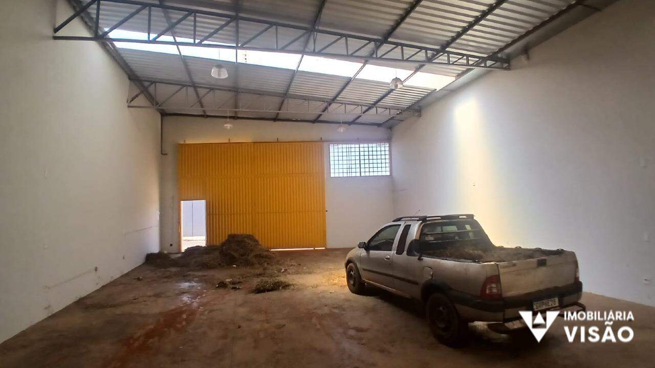 Galpão para aluguel no Oneida Mendes: 