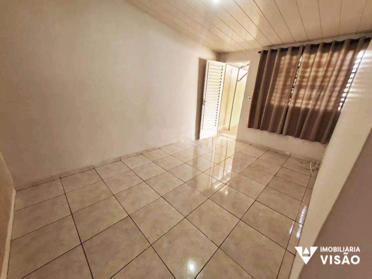 Casa à venda no Conjunto Chica Ferreira: 