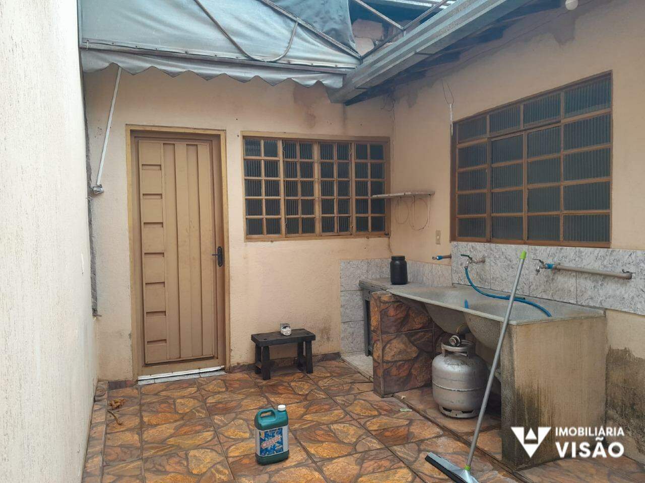 Casa à venda no Conjunto Manoel Mendes: 
