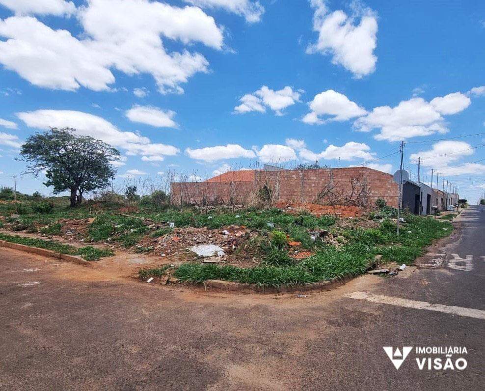 Terreno à venda no Loteamento Antônio Caiado: 
