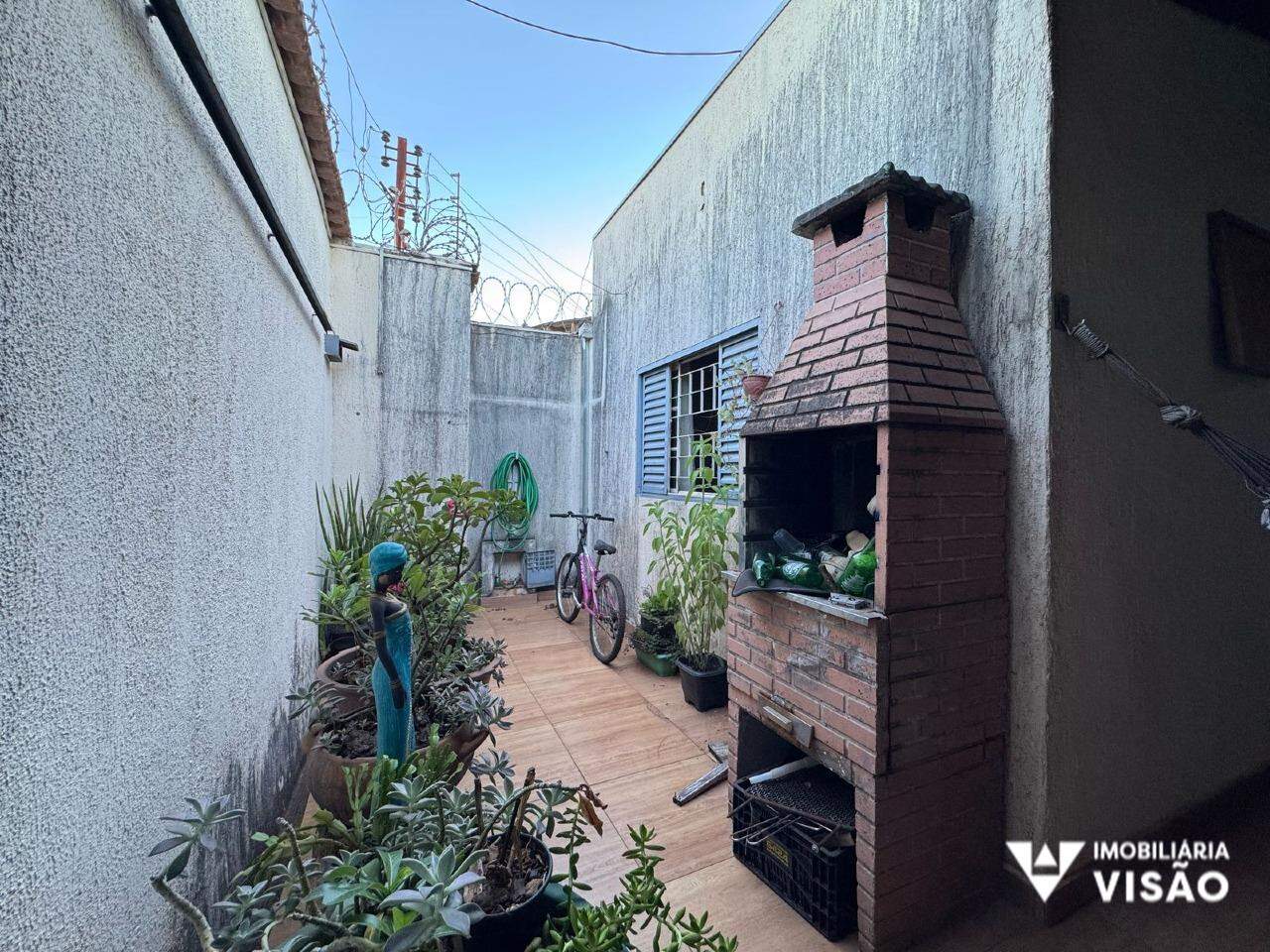 Casa à venda no Conjunto Alfredo Freire: 