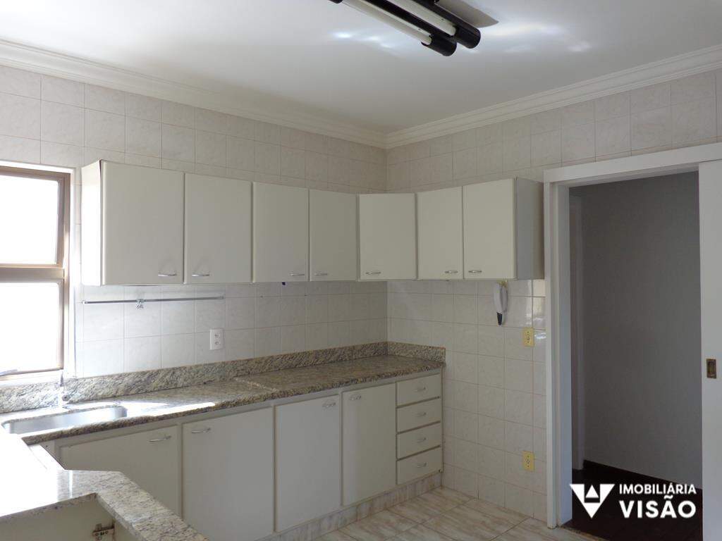 Apartamento à venda no Mercês: 