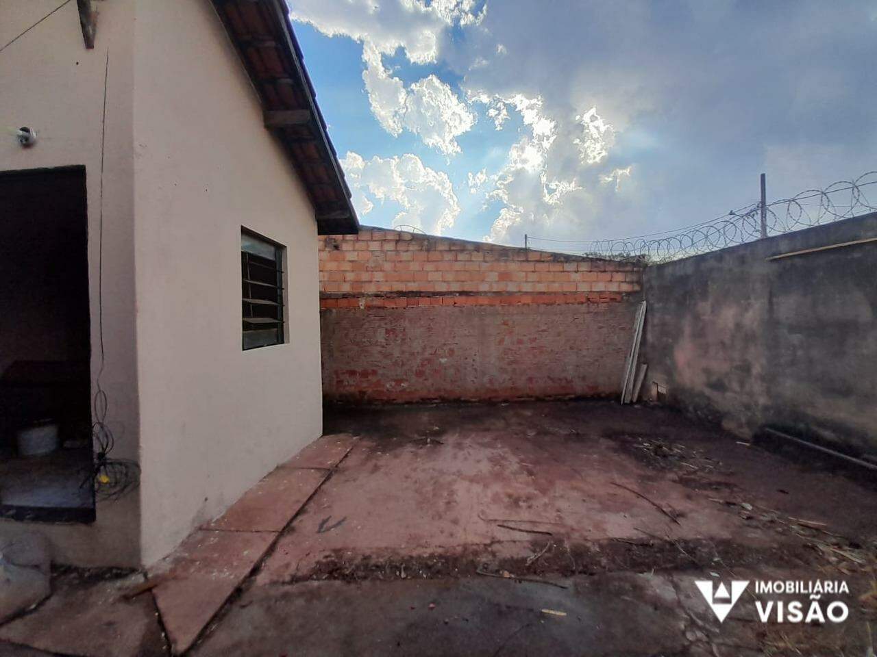 Casa à venda no Conjunto Antônio Barbosa de Souza: 