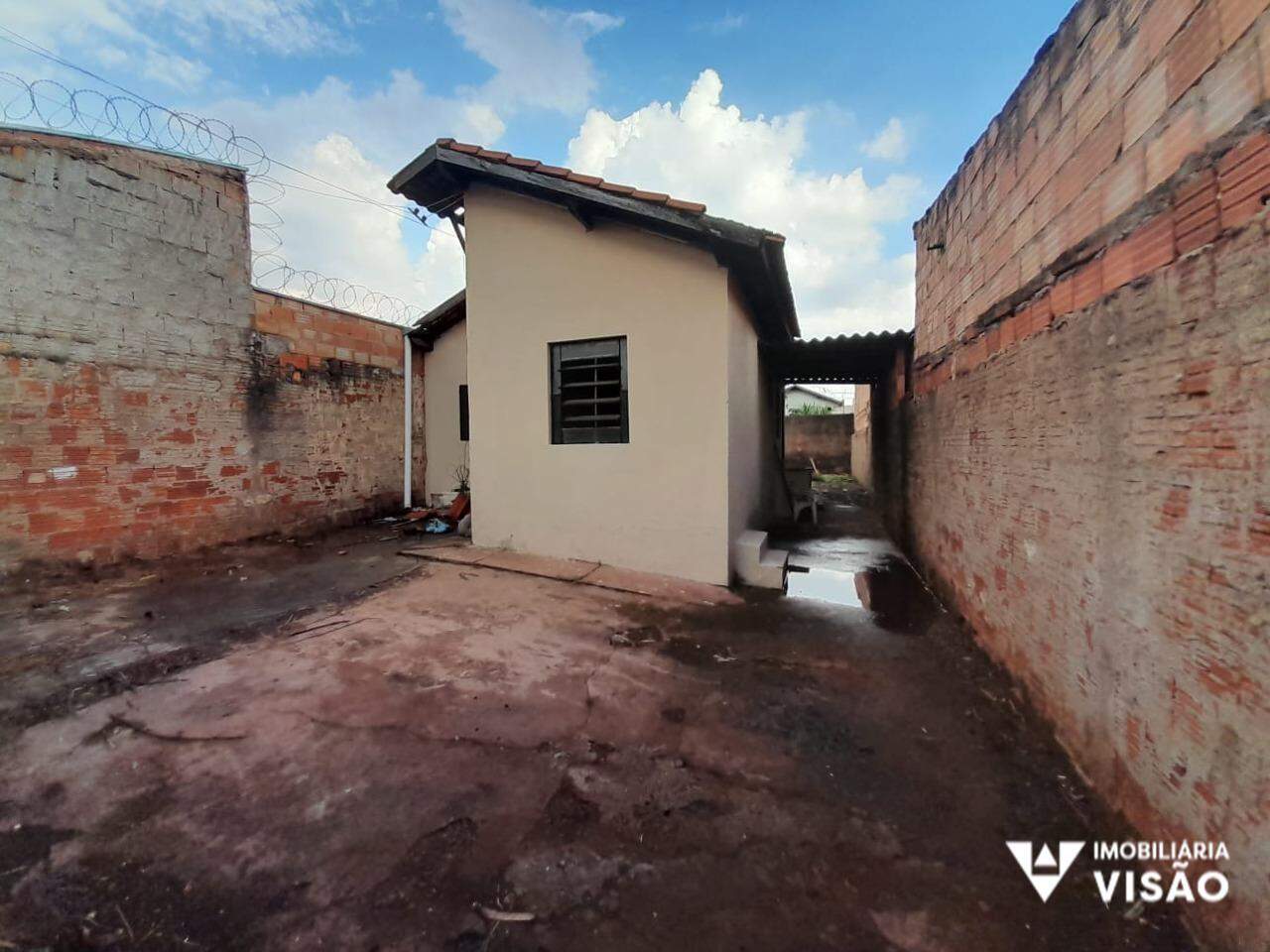 Casa à venda no Conjunto Antônio Barbosa de Souza: 