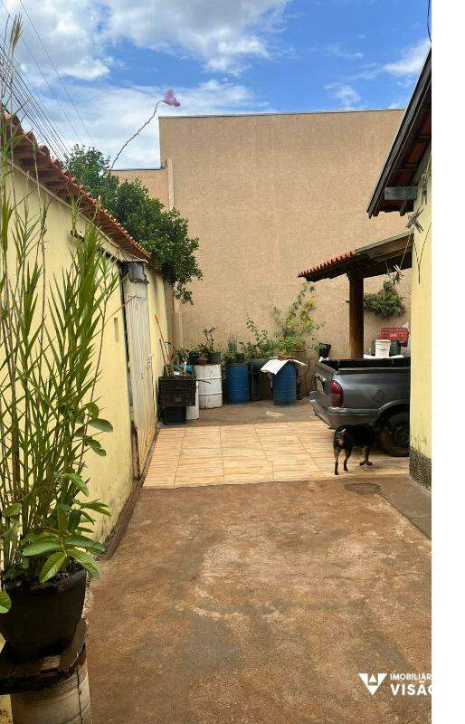 Casa à venda no Núcleo Habitacional Silvério Cartafina: 