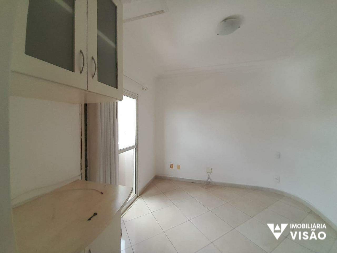 Apartamento à venda no Mercês: 