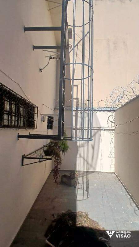Casa para aluguel no Centro: 