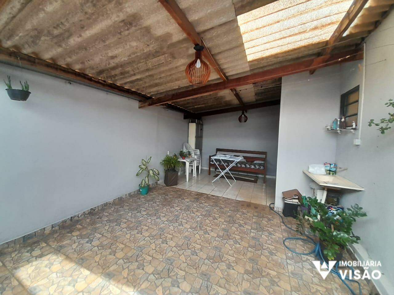 Casa à venda no Conjunto Chica Ferreira: 