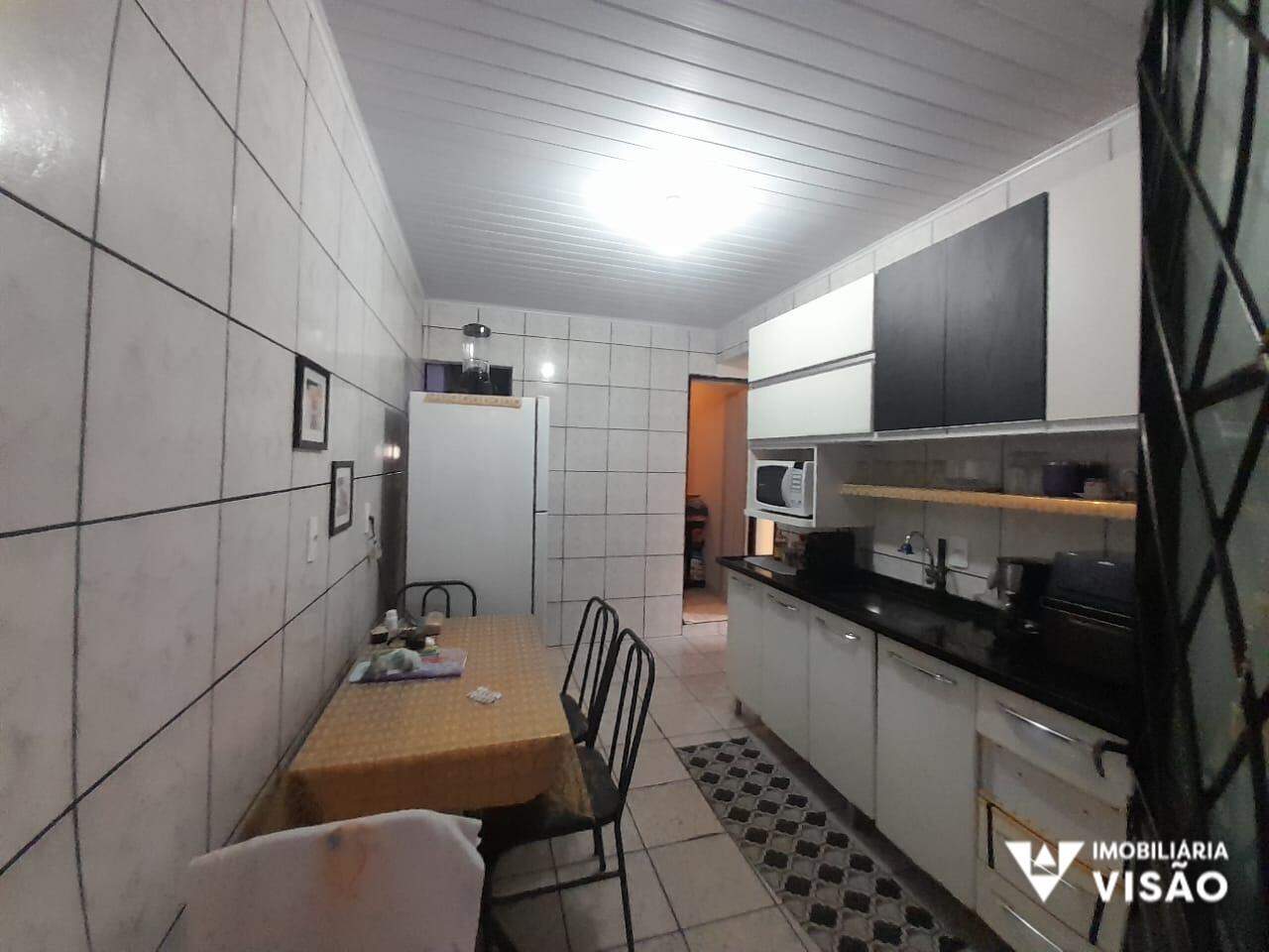 Casa à venda no Conjunto Chica Ferreira: 