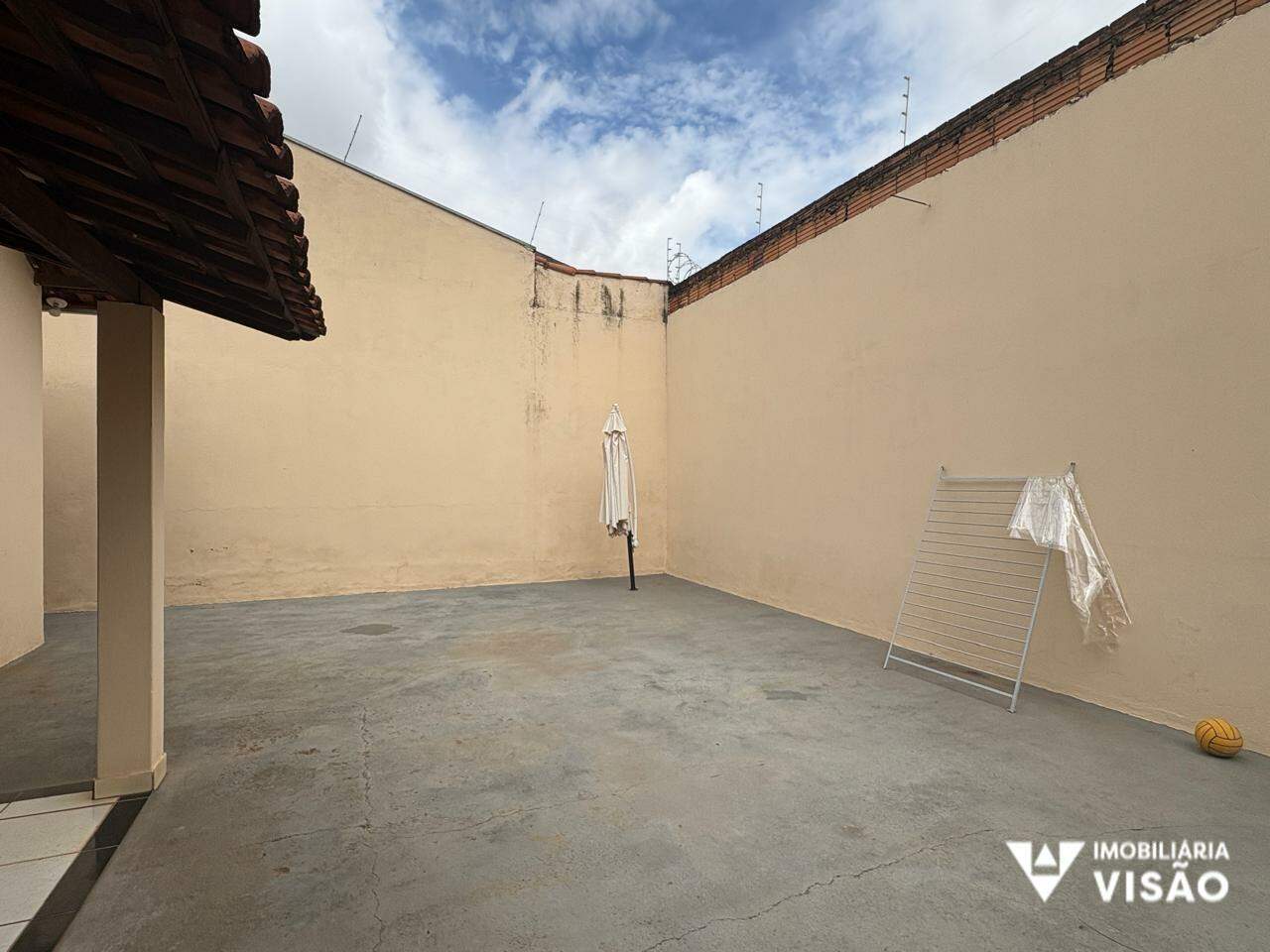 Casa à venda no Oneida Mendes: 