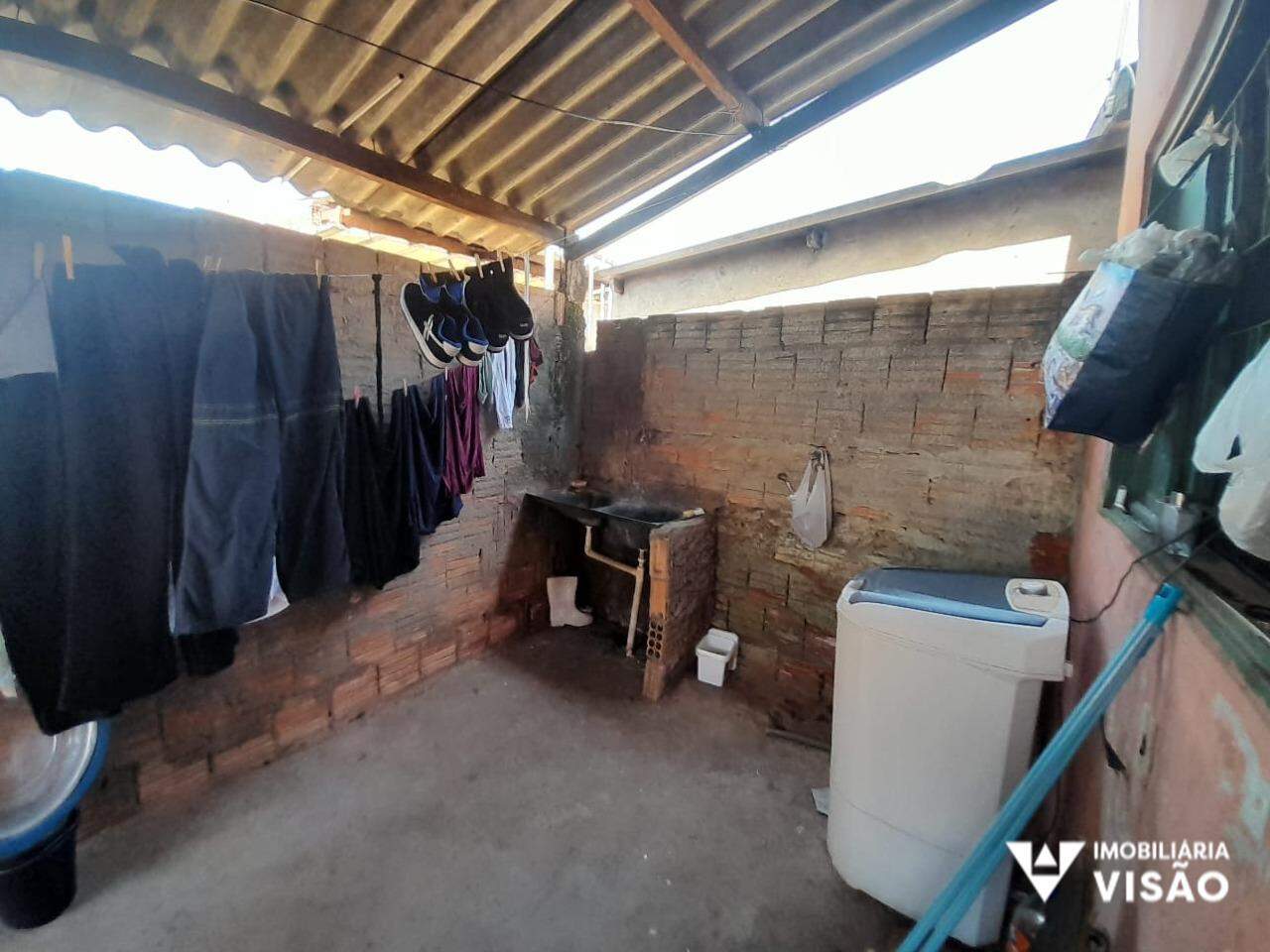 Casa à venda no Conjunto Chica Ferreira: 