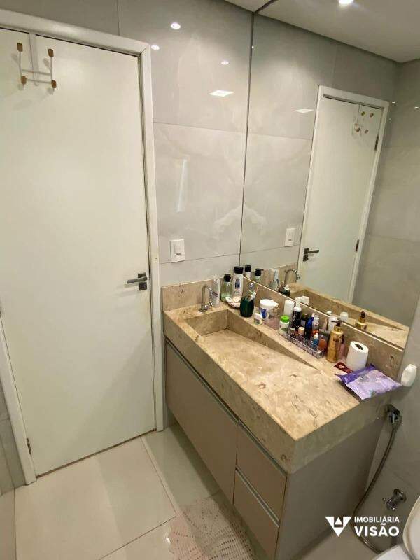 Casa à venda no Portal Beija Flor: 