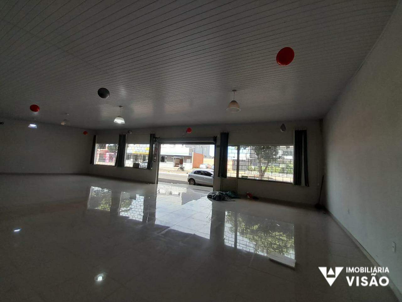 Loja para aluguel no Parque das Gameleiras: 