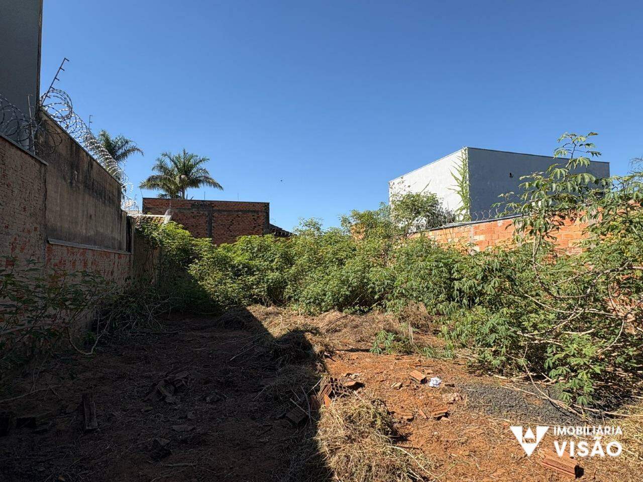 Terreno à venda no Residencial Doutor Abel Reis: 