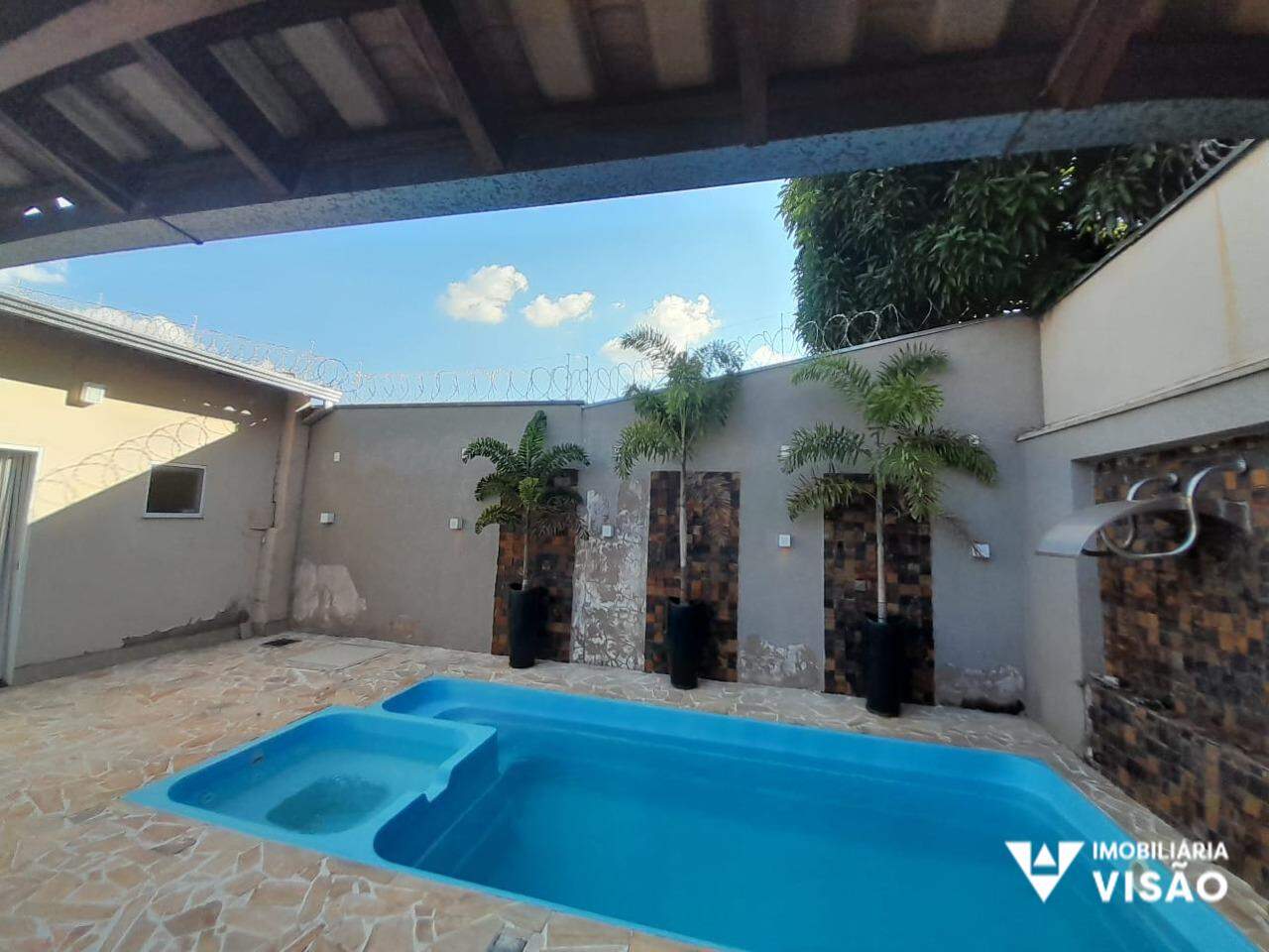 Casa para aluguel no Conjunto Pontal: 